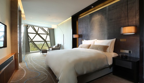 Suite superior, vistas al lago