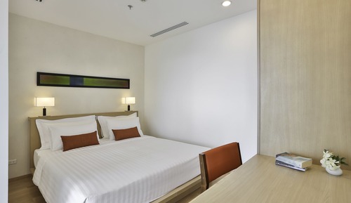Two Bedroom Suite with Bathtub