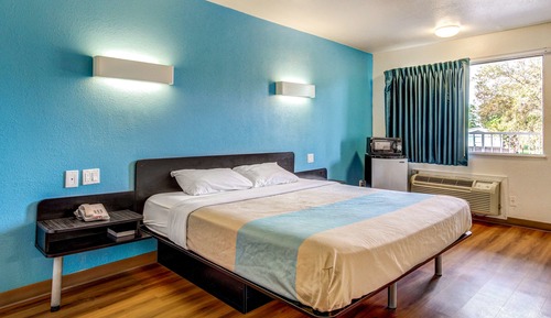 Habitación estándar, 1 cama de matrimonio grande, no fumadores