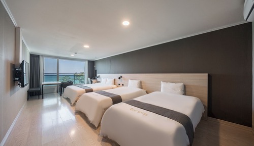 Habitación cuádruple familiar, vistas al mar