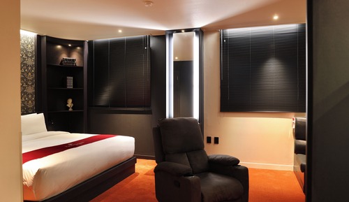 Regent Suite (Main Wing)