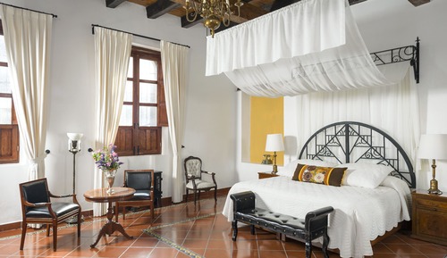Suite familiar, 1 cama de matrimonio grande con sofá cama