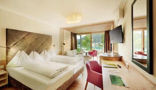 Habitación doble superior, balcón, vistas al lago