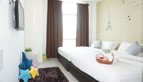 Habitación cuádruple familiar, 2 camas de matrimonio, vistas a la ciudad