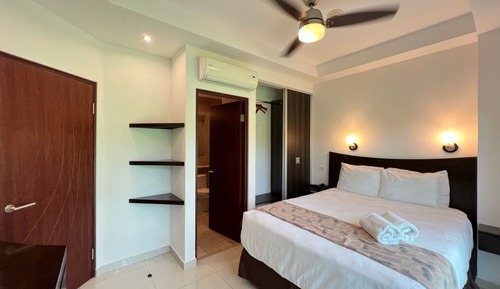 2BR FAMILY SUITE W/Kitchen, Living room, 2 Masters, 2 bath, 3 balconies