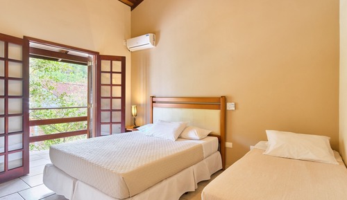 Habitación triple económica