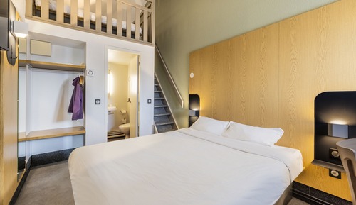 Habitación cuádruple estándar