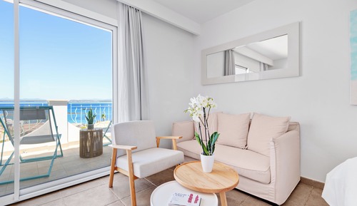 Suite junior, terraza, vistas al mar