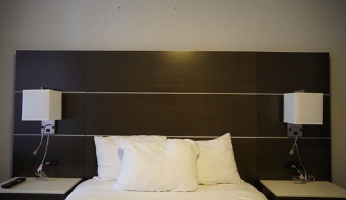 Habitación Deluxe, 1 cama doble, baño compartido