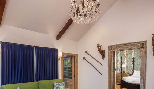 Luxury Suite