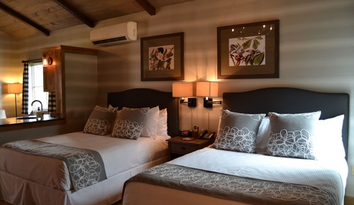 Estate Room 2 Queen Beds Accessible