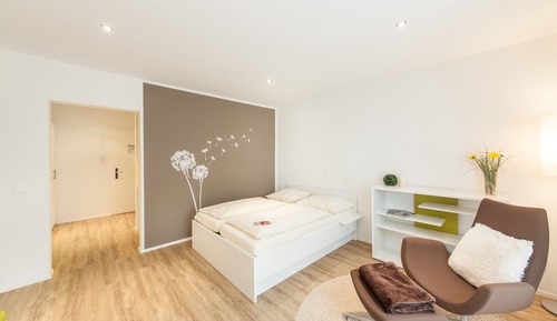 Estudio, 2 camas individuales, balcón (Furnished Balcony)