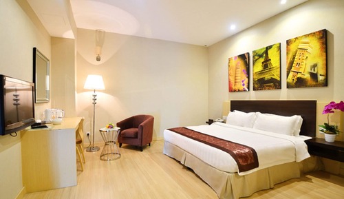 Habitación doble superior, sin ventanas