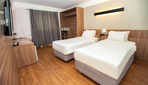Habitación superior con 2 camas individuales, accesible para personas con discapacidad