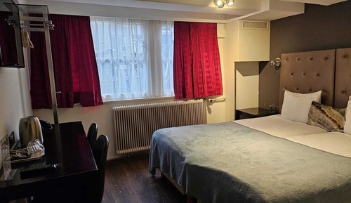 Lower Ground Floor Double Room