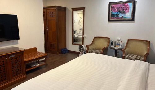 Deluxe room (City View)