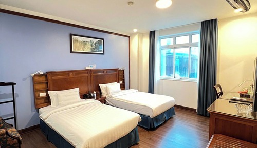 Deluxe room (City View)