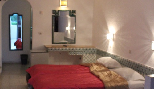 Habitación con 2 camas individuales