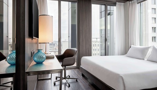 Suite (Skyline)