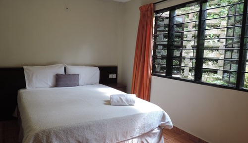 Habitación doble, baño privado