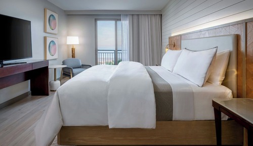 Habitación, 1 cama de matrimonio grande con sofá cama, balcón, frente al mar