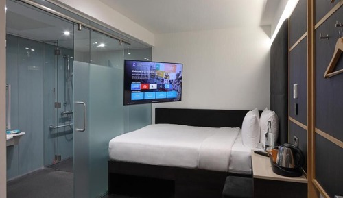 Queen Room Accessible, No Windows