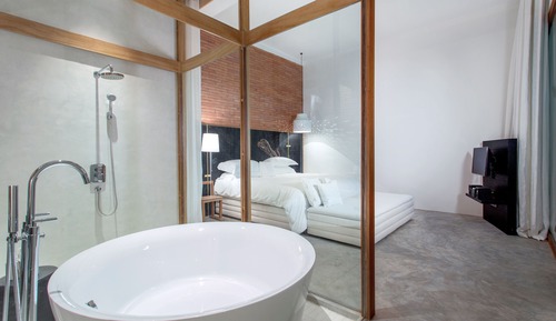 Habitación superior con 1 cama doble o 2 individuales