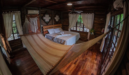 Cabaña, 1 cama de matrimonio grande, balcón
