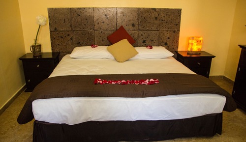 Habitación doble superior, 2 camas de matrimonio, vistas a la ciudad