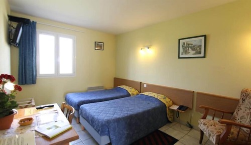Habitación estándar con 2 camas individuales, baño privado