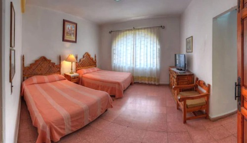 Habitación cuádruple estándar