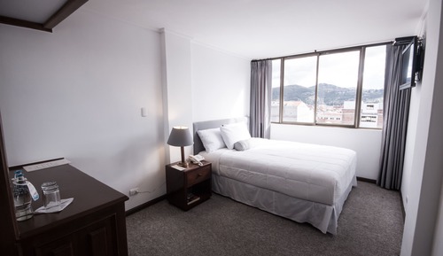 Habitación estándar, 1 cama doble, vistas a la ciudad