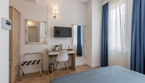 Habitación estándar con 1 cama doble o 2 individuales