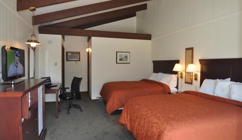 Habitación, 2 camas de matrimonio, junto al lago