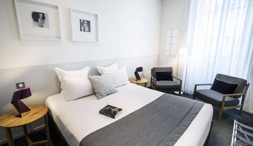Habitación Confort con 1 cama doble o 2 individuales