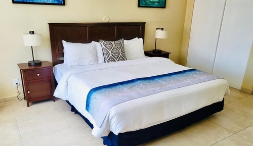 Estudio, 1 cama de matrimonio grande