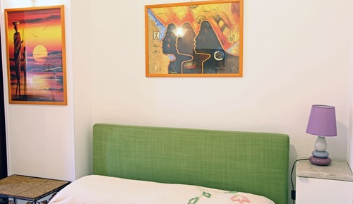 Estudio superior, 1 cama doble, patio, en la zona del jardín (Limone)