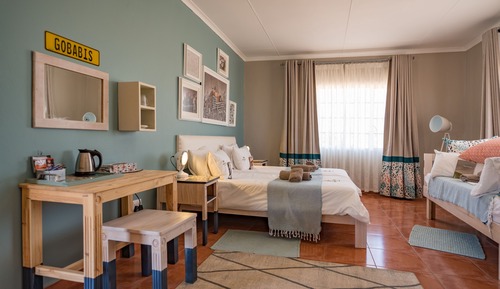 Habitación familiar, vistas al patio