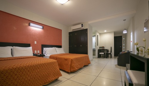 Suite estándar, 2 camas dobles