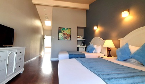 Habitación Deluxe doble, 2 camas de matrimonio, balcón, vistas al mar