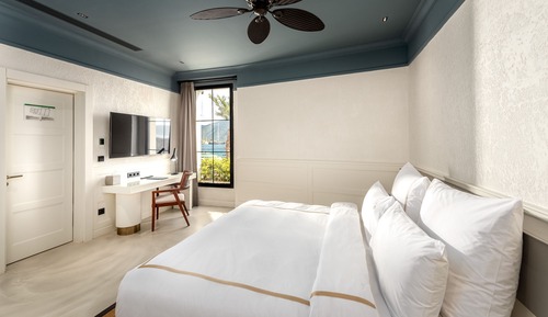 Two Bedroom Beachfront Suite
