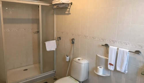 Habitación superior con 2 camas individuales