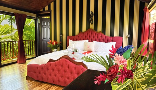Treehouse Bungalow