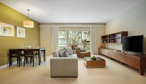 Deluxe 2 Bedroom Suite ( Double King Bed )