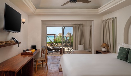 Junior Suite Beach Front