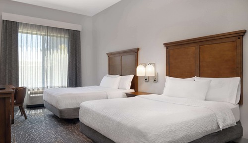 Habitación Premium, 2 camas de matrimonio, bañera (Mobility & Hearing)