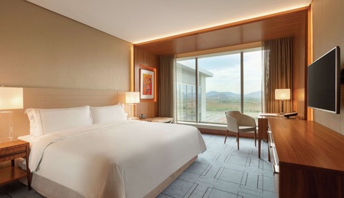 Habitación Deluxe, 1 cama de matrimonio grande, vistas a la laguna