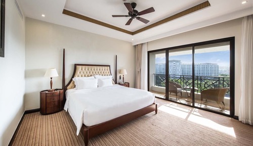 Suite estudio junior, 1 cama de matrimonio grande, vistas al jardín