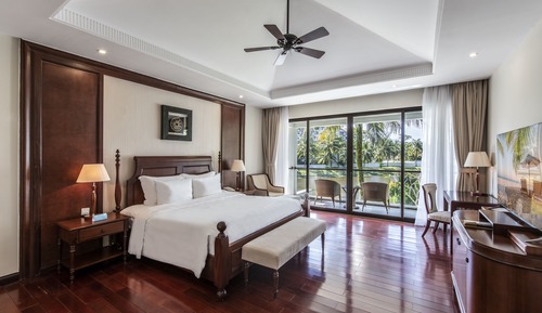 Villa, 3 habitaciones, piscina privada, vistas al lago