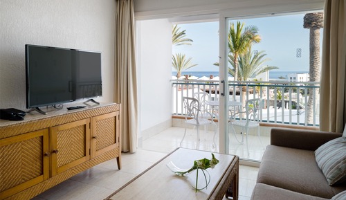 Apartamento 1 dormitorio en piso alto (3 ADULTOS)